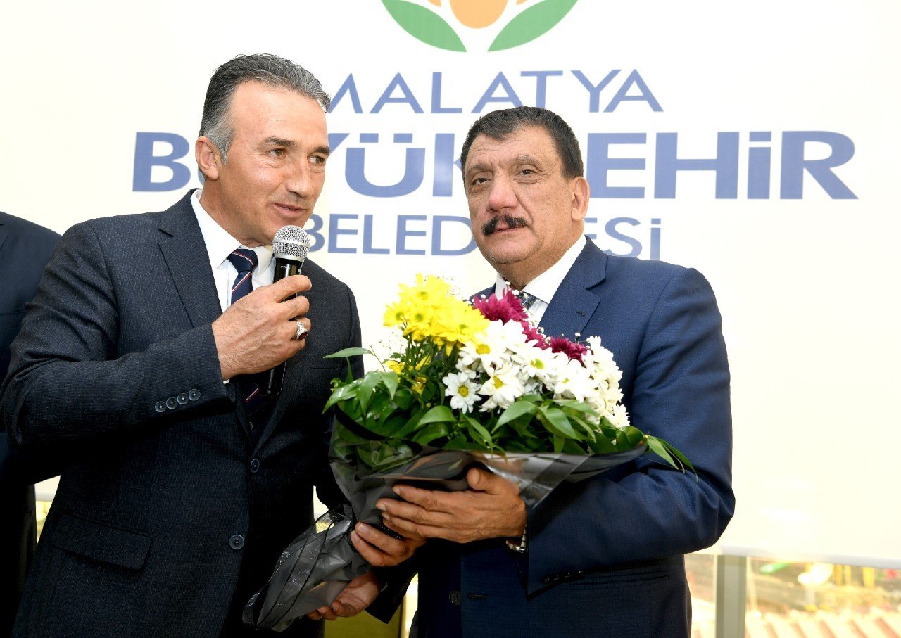 Tüfenkci ve Gürkan, Hekimhan muhtarlarıyla bir araya geldi