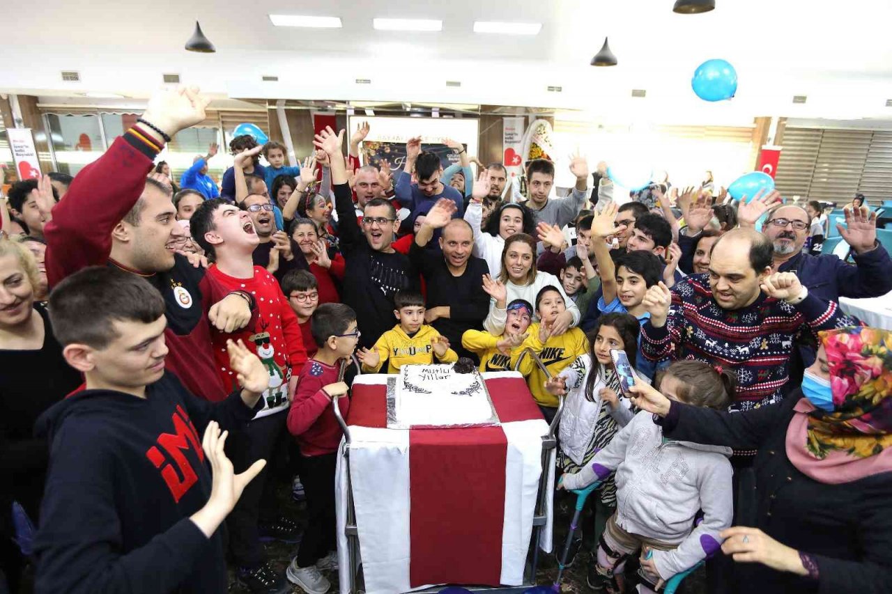 Bayraklı’da yılbaşı coşkusu