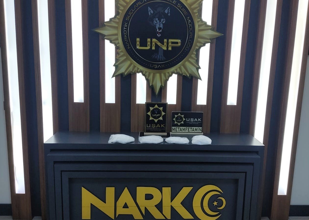 Uşak’ta 1 kilo 295 gram metamfetamin ele geçirildi