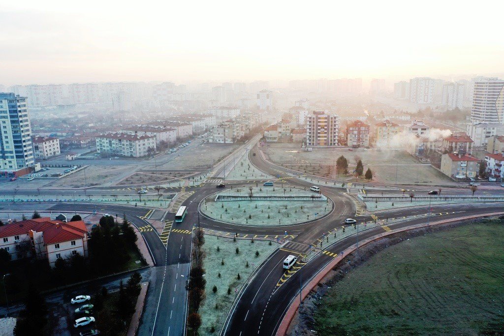 Başkan Çolakbayrakdar: "Yol medeniyettir anlayışıyla ulaşımda çağ atlamaya devam ediyoruz"