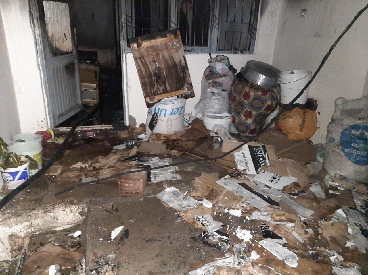 Adıyaman’da çıkan yangında bir ev kullanılamaz hale geldi