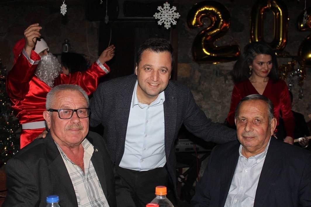 Muğla’da yaşlı çınarlar yemekte bir araya geldi