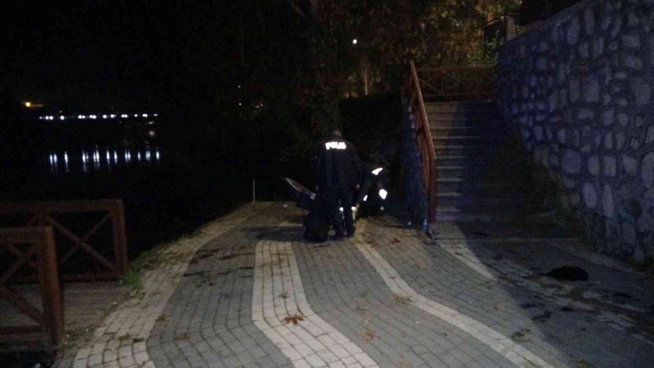 Manavgat Irmağı’na düşen alkollü şahsı itfaiye kurtardı