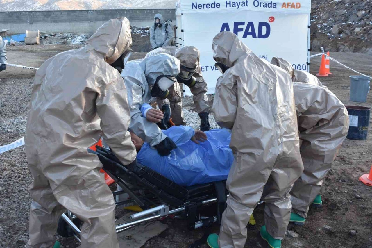 Bitlis’te ilk defa “Biyo-Kimyasal, Radyasyon ve Nükleer Tatbikatı” yapıldı