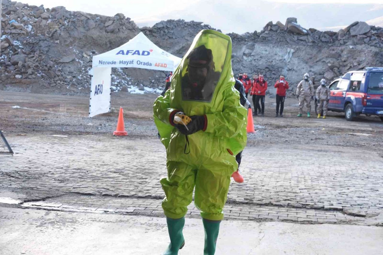 Bitlis’te ilk defa “Biyo-Kimyasal, Radyasyon ve Nükleer Tatbikatı” yapıldı