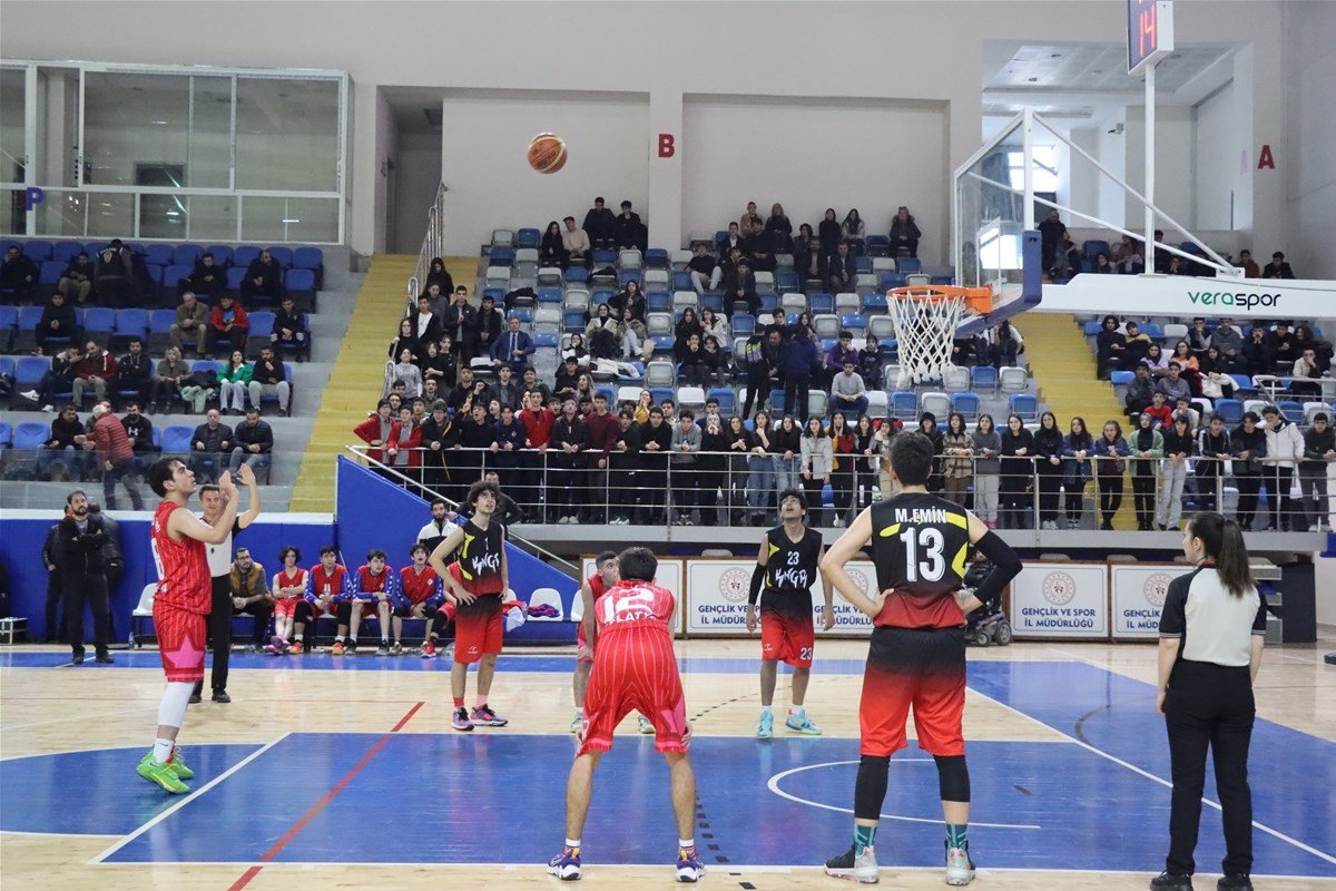 Bölge şampiyonasına katılmak için potaya yükseldiler