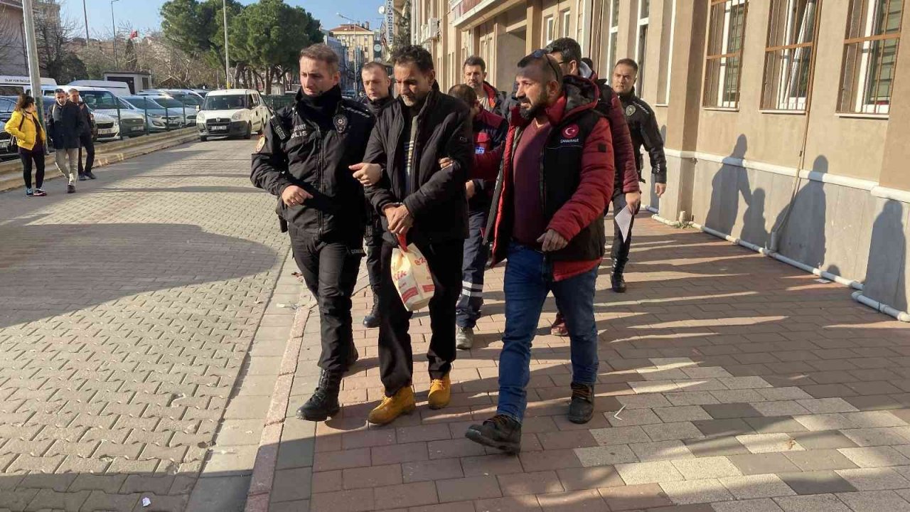 Çanakkale’de Orta Asya ve Afrika uyruklu 14 kadını pazarlayan 2 kişi tutuklandı