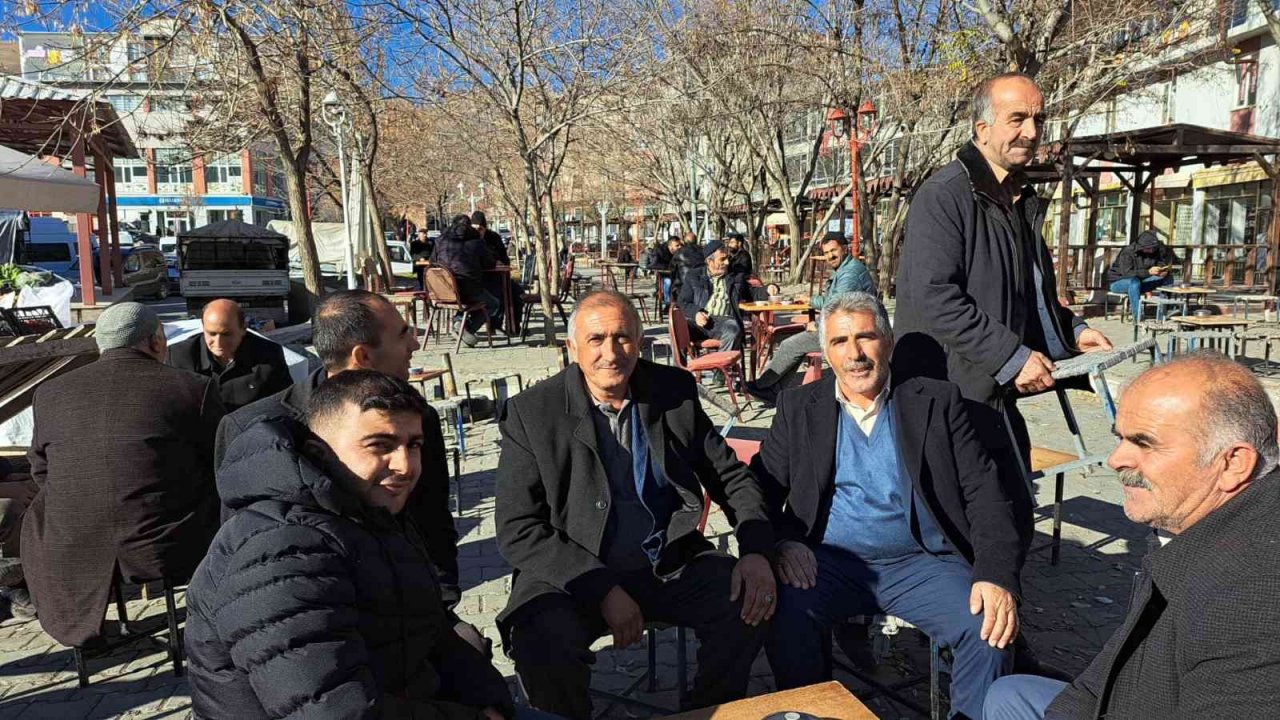 Adilcevaz’da yalancı bahar