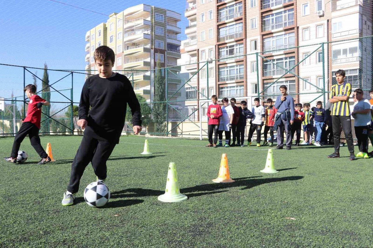 Karaköprü’de geleceğin sporcuları yetişiyor