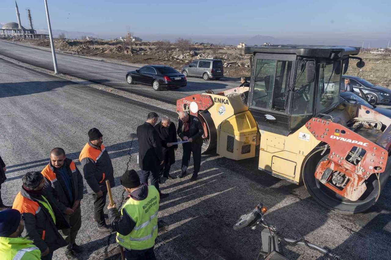 Büyükşehir’den 4,7 kilometrelik stratejik bir yol daha