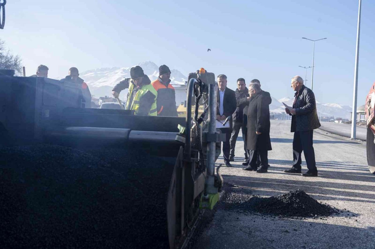 Büyükşehir’den 4,7 kilometrelik stratejik bir yol daha
