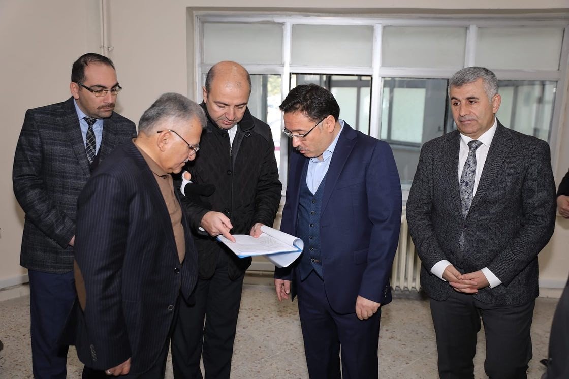 Vali Çiçek ve Başkan Büyükkılıç’tan Engelli Vatandaşlara Kooperatif Müjdesi