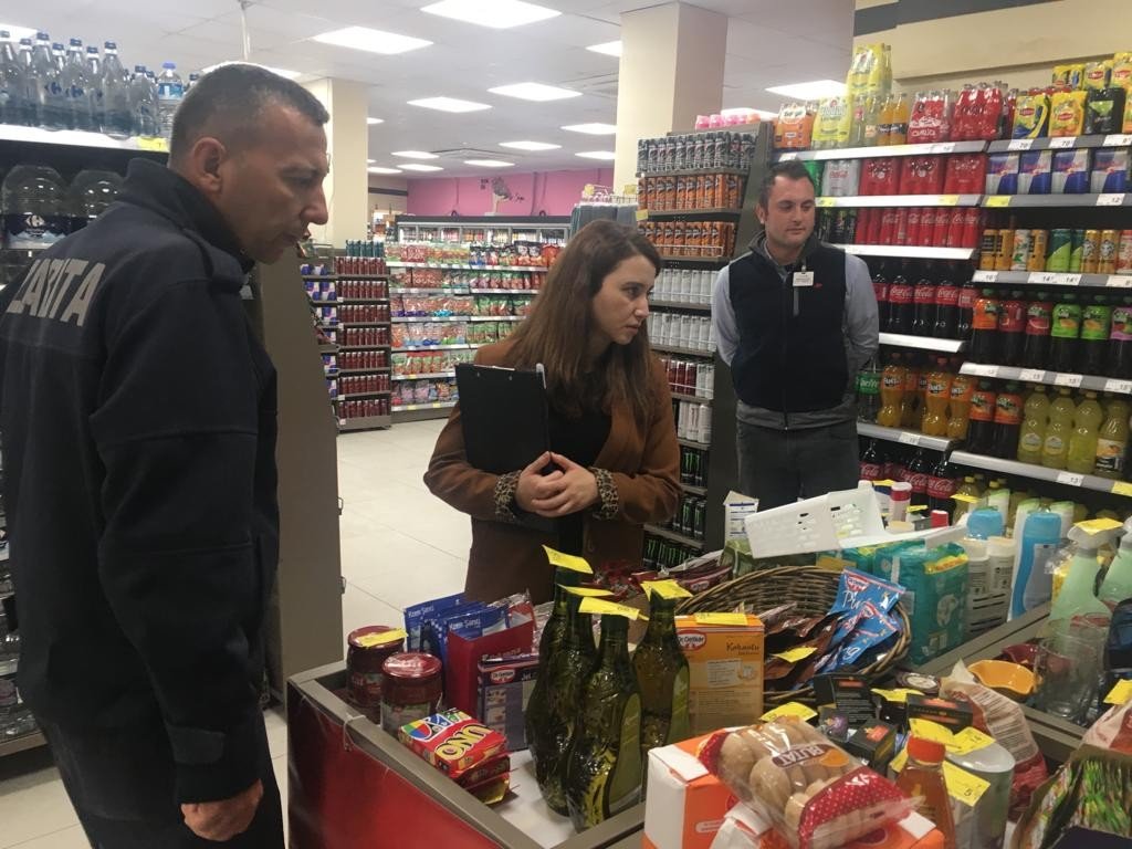 Kemer’de zabıtadan yılbaşı öncesi denetimi