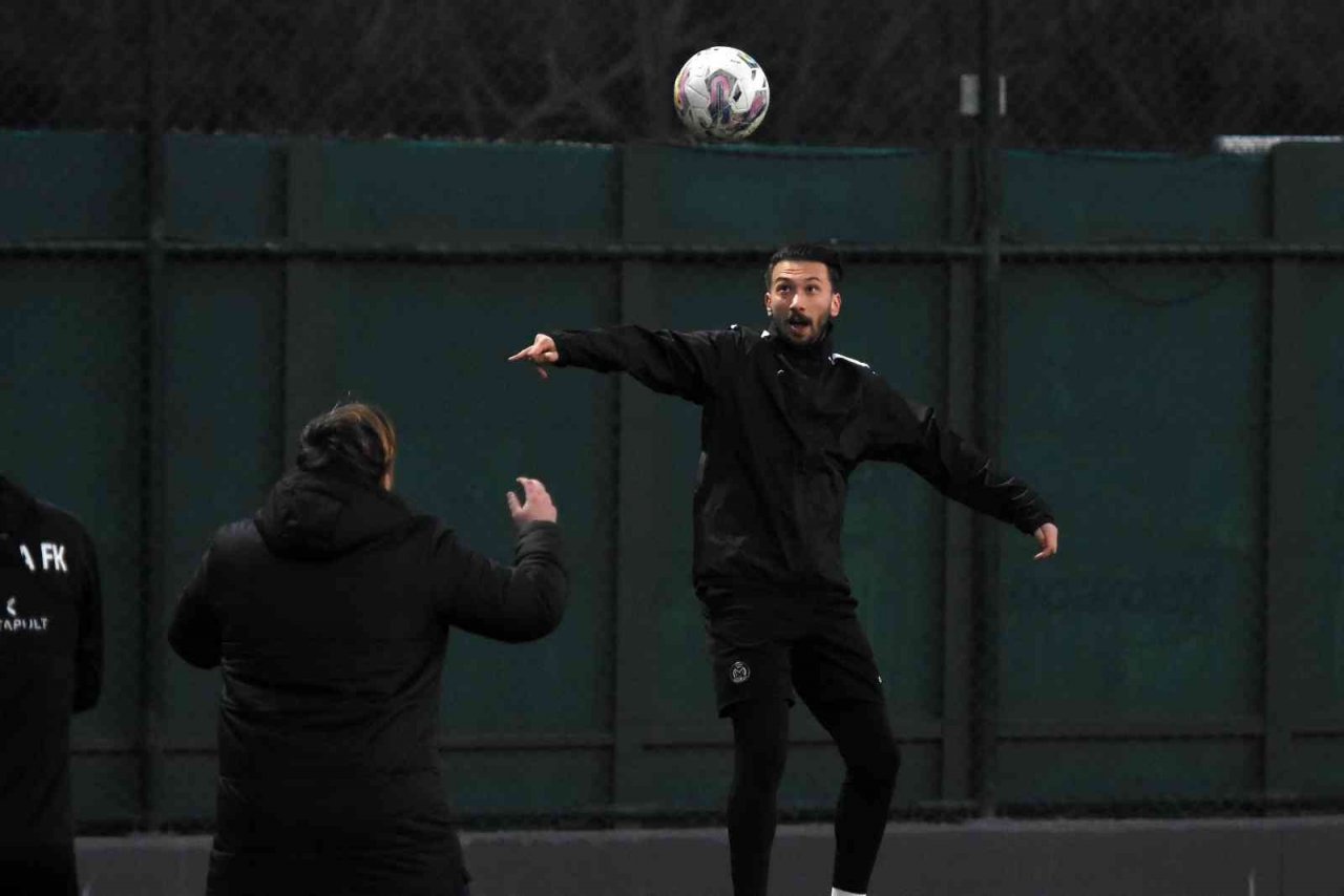 Manisa FK’da ikinci yarı hazırlıkları başladı