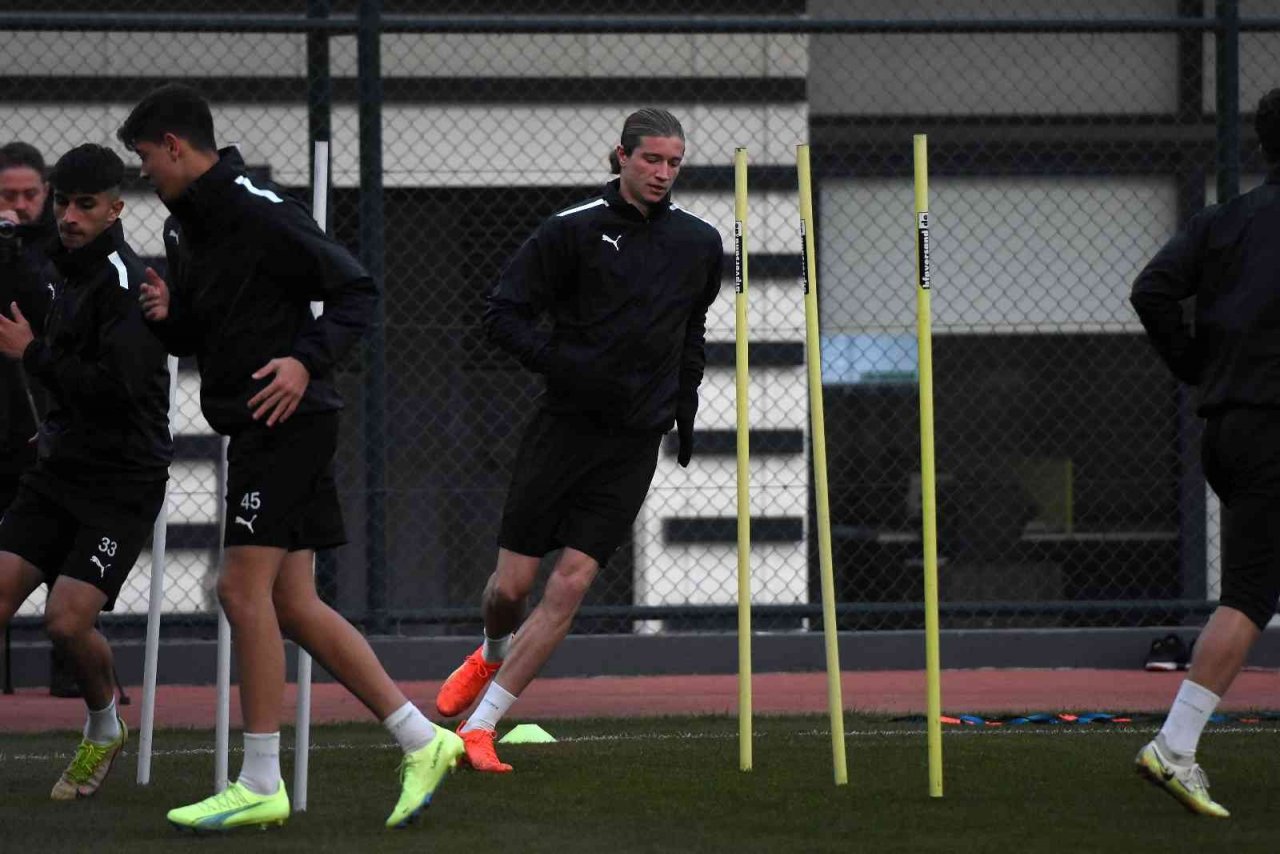 Manisa FK’da ikinci yarı hazırlıkları başladı