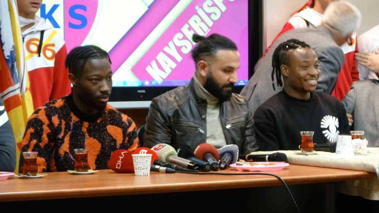 Stadyuma değil, okula geldiler