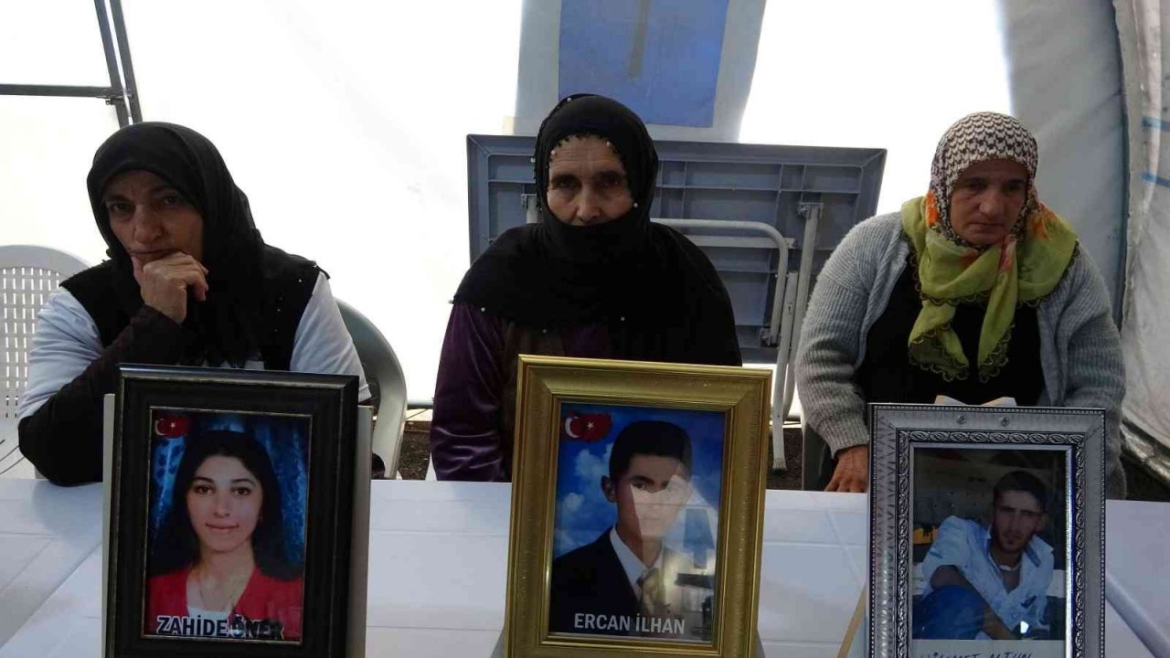 Diyarbakır anneleri PKK’nın elinde olan evlatlarının yolunu gözlüyor