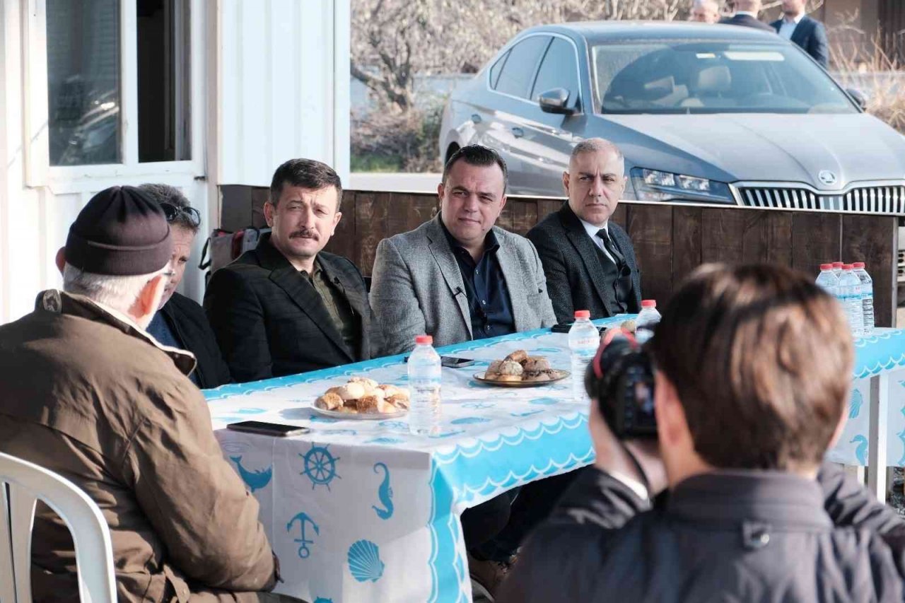 Seferihisarlı balıkçılara yılın son müjdesi AK Parti’den