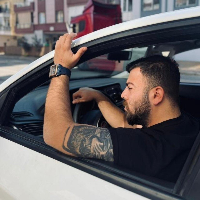 Evinde ölü bulunan genç dumandan zehirlenmiş