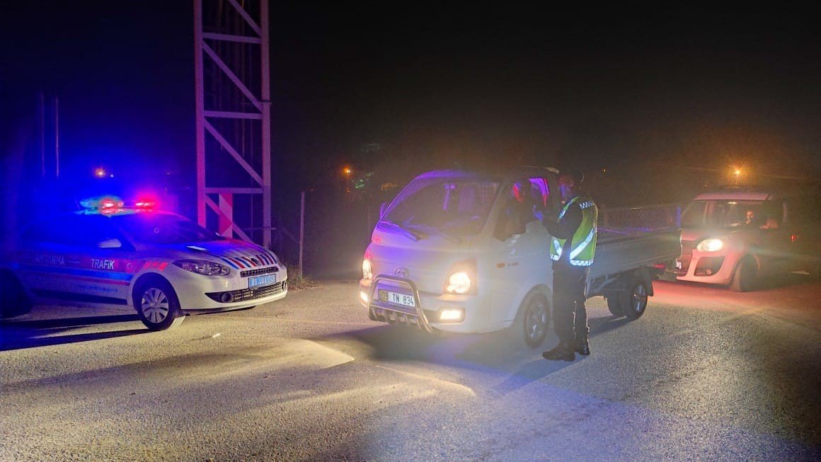 Aydın’da jandarma ekipleri yılbaşı denetiminde