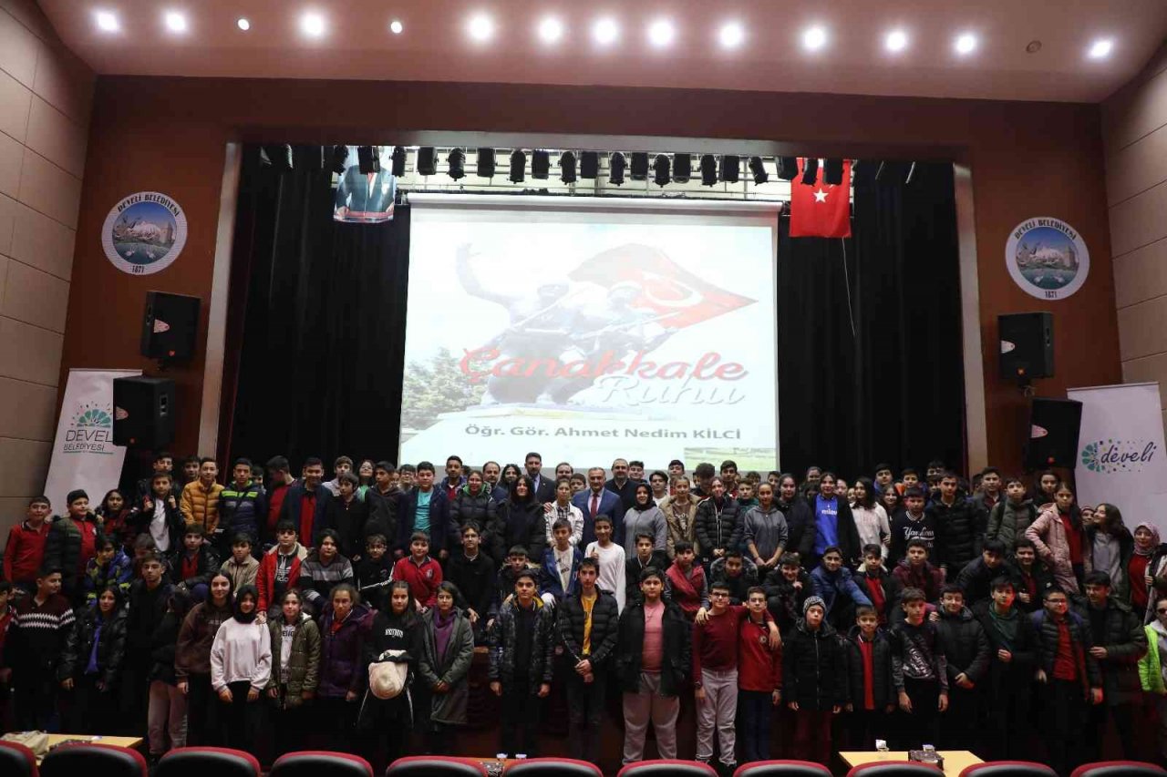 Develi’de 3 gün boyunca 2 bin öğrenciye ‘Çanakkale Ruhu’ konferansı verildi