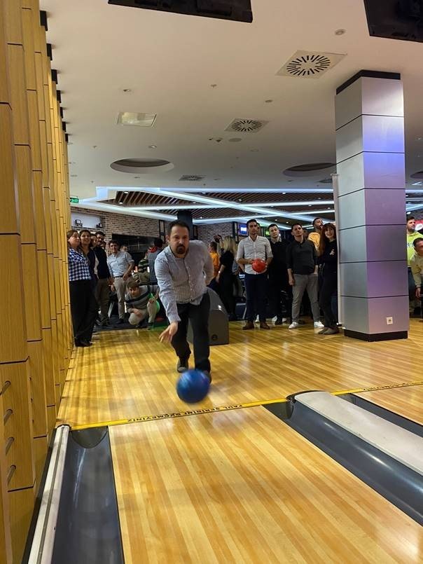 HasTavuk personeli bowlingte eğendi