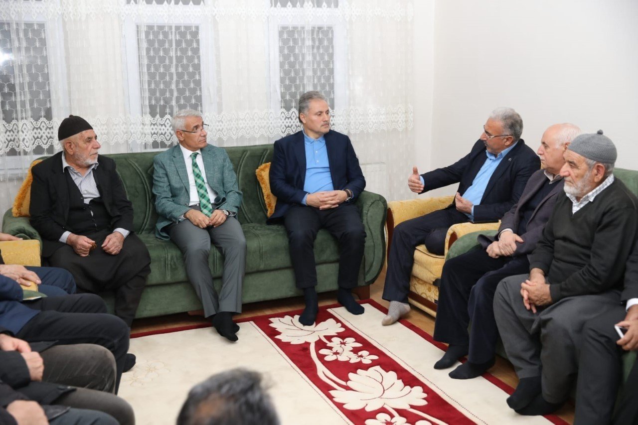 Başkan Güder ve Milletvekili Çakır Alişar Mahalle sakinlerini dinledi