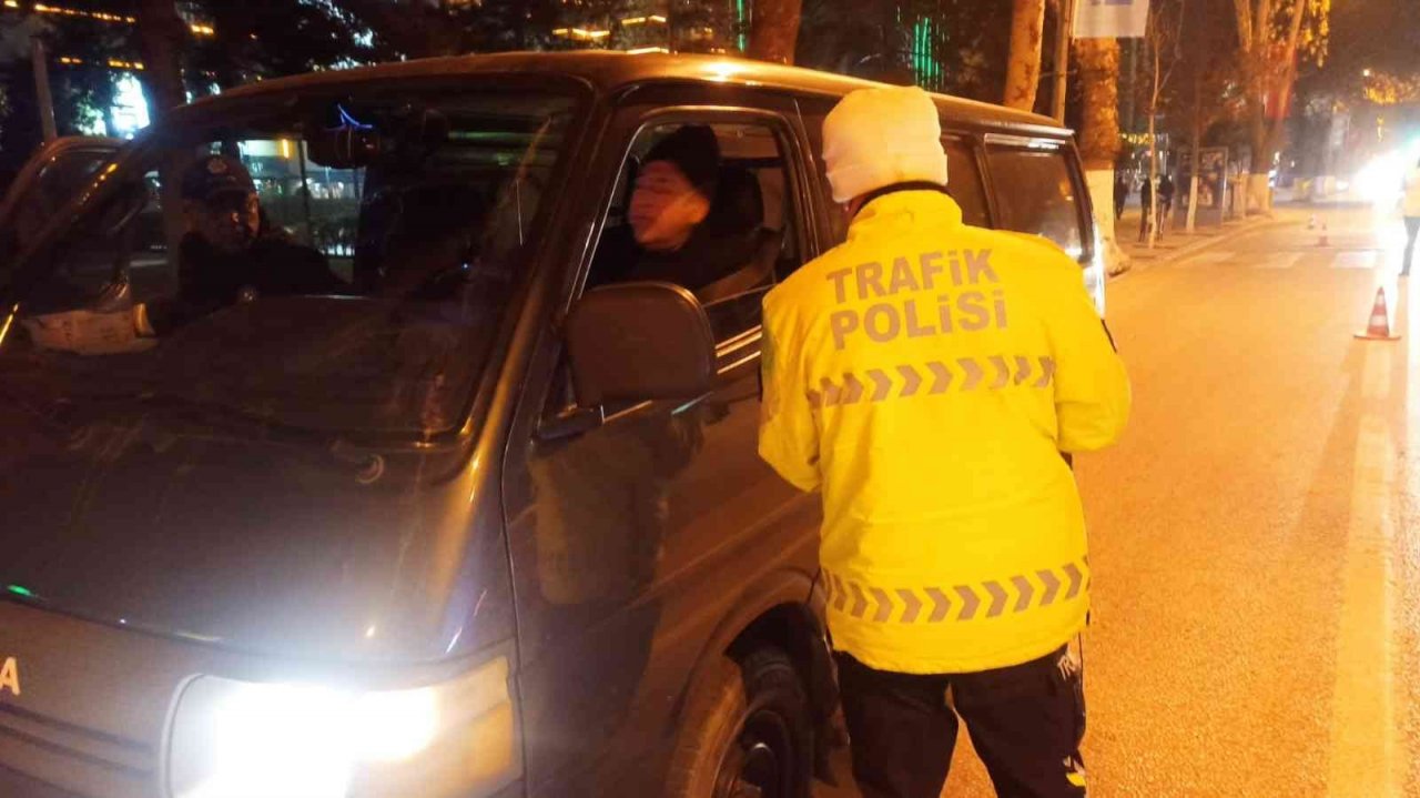 Malatya’da polis ekipleri yılbaşı denetiminde