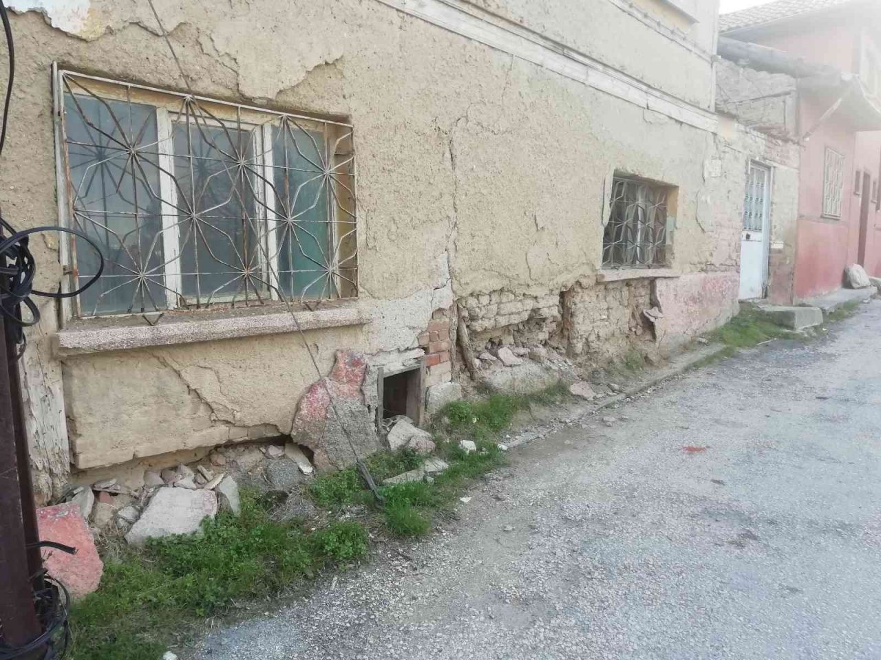 Metruk ve hasarlı binalar bu dönem daha riskli