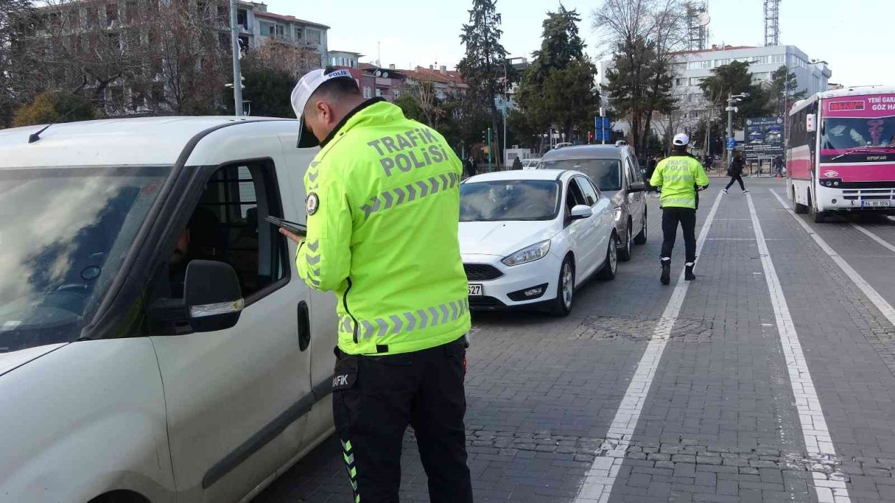 Uşak’ta yıl başı denetimleri