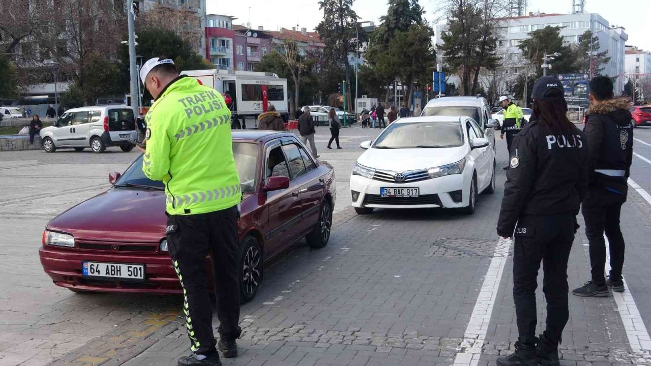 Uşak’ta yıl başı denetimleri