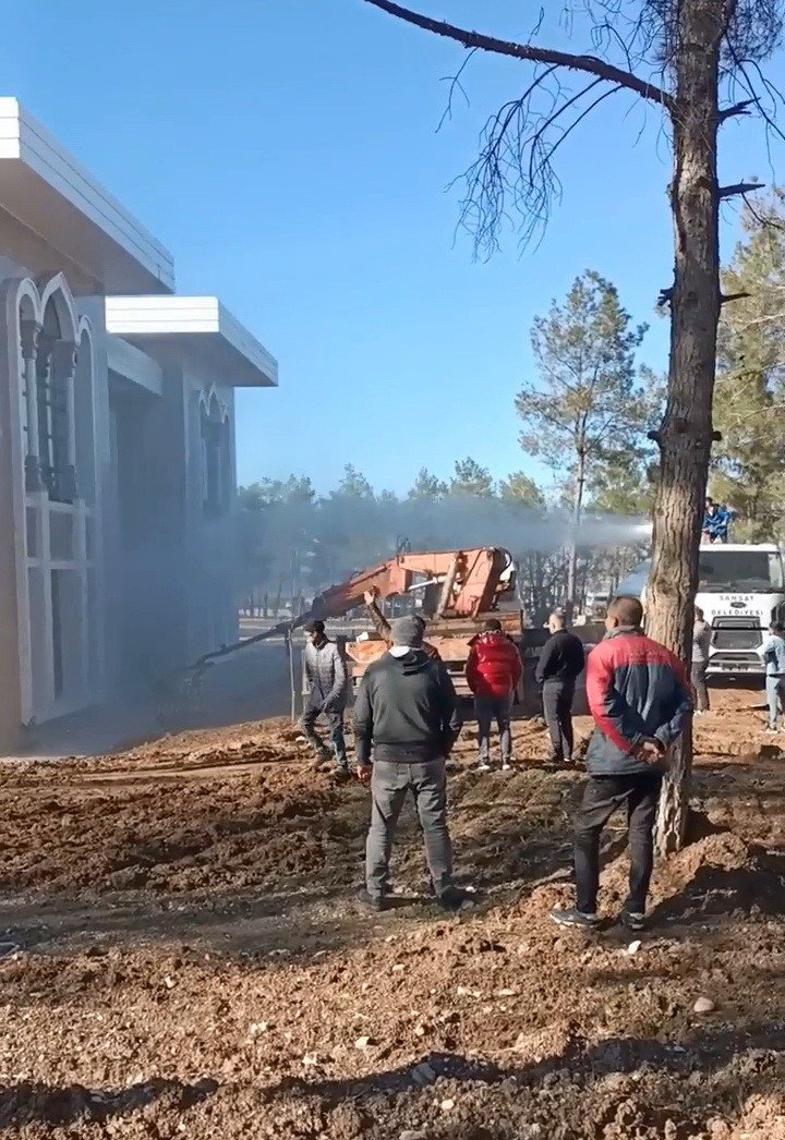 Yeni kaymakamlık ek binasında korkutan yangın