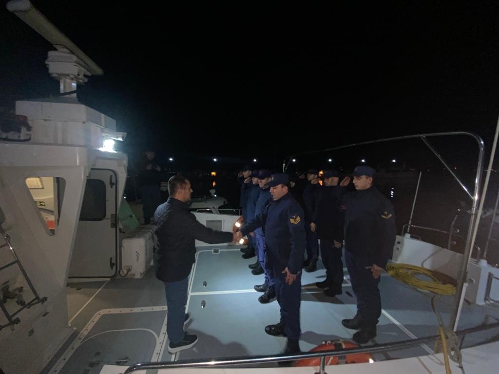 Vali İlhami Aktaş, yılın son gecesinde görev başındaki personelleri ziyaret etti