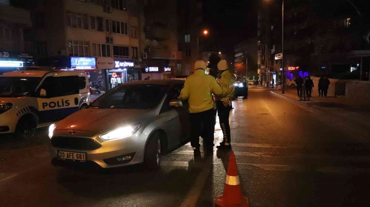 Denizli’de yılbaşı denetimlerinde kuş uçurtulmadı