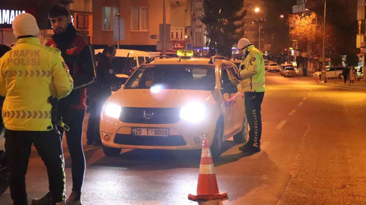 Denizli’de yılbaşı denetimlerinde kuş uçurtulmadı