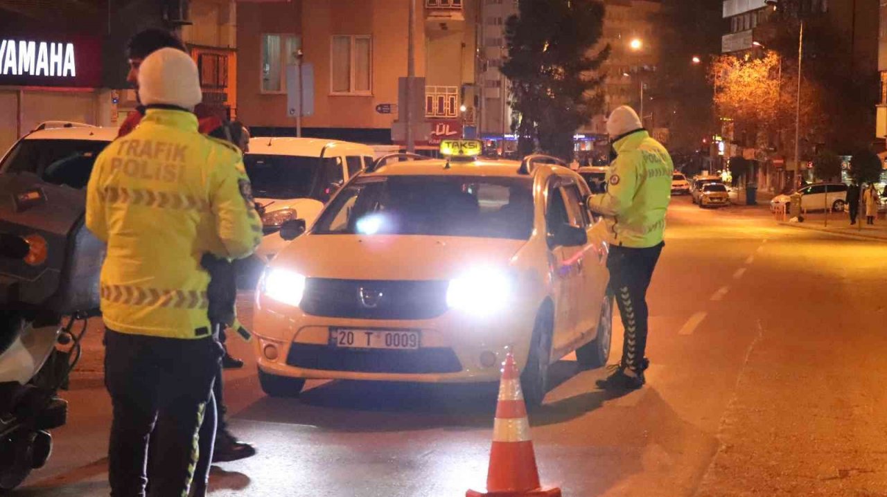 Denizli’de yılbaşı denetimlerinde kuş uçurtulmadı