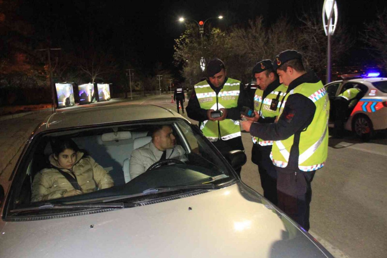 Jandarmadan yılbaşı denetimi