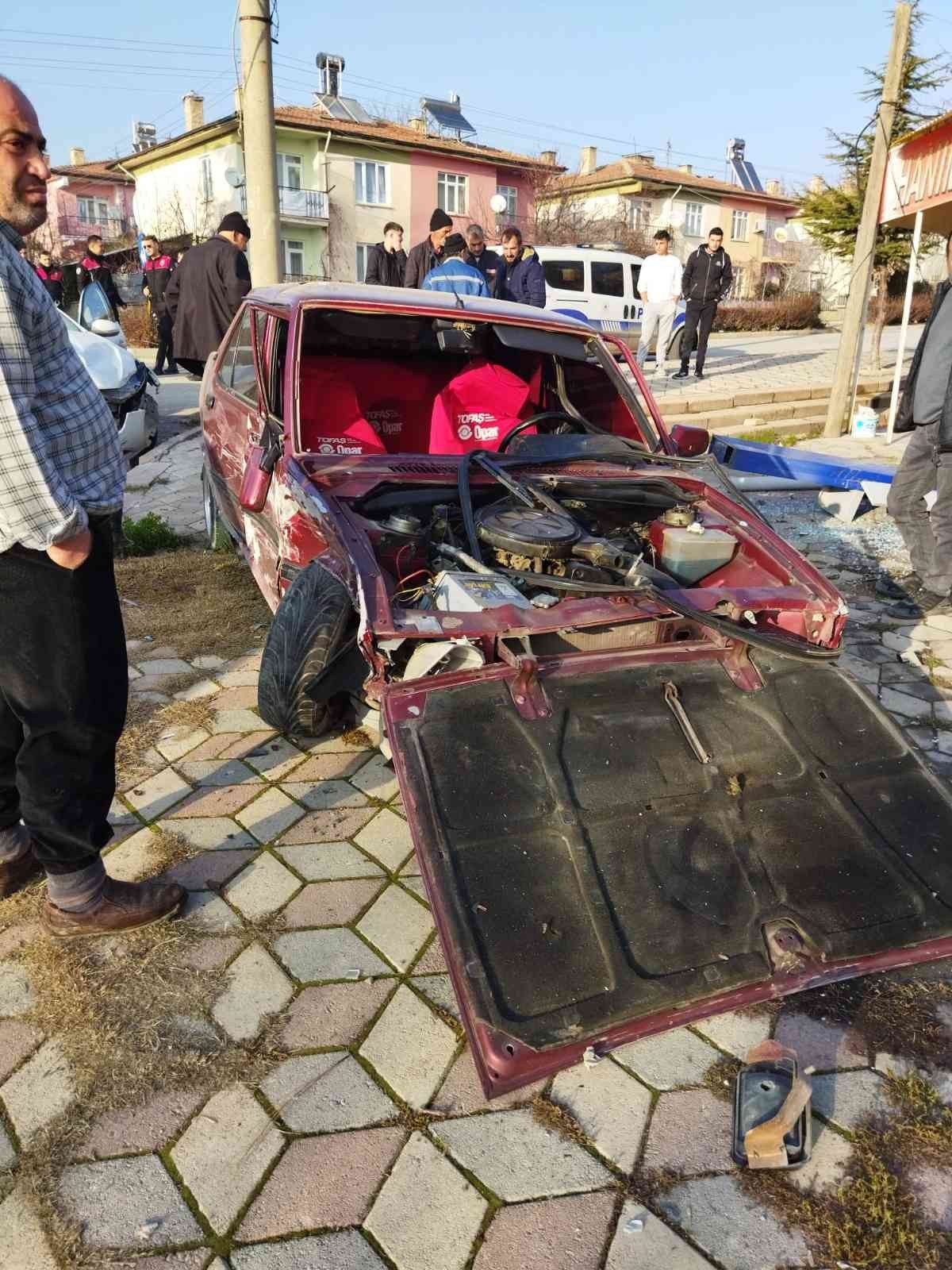 Elazığ’da trafik kazası:2 yaralı