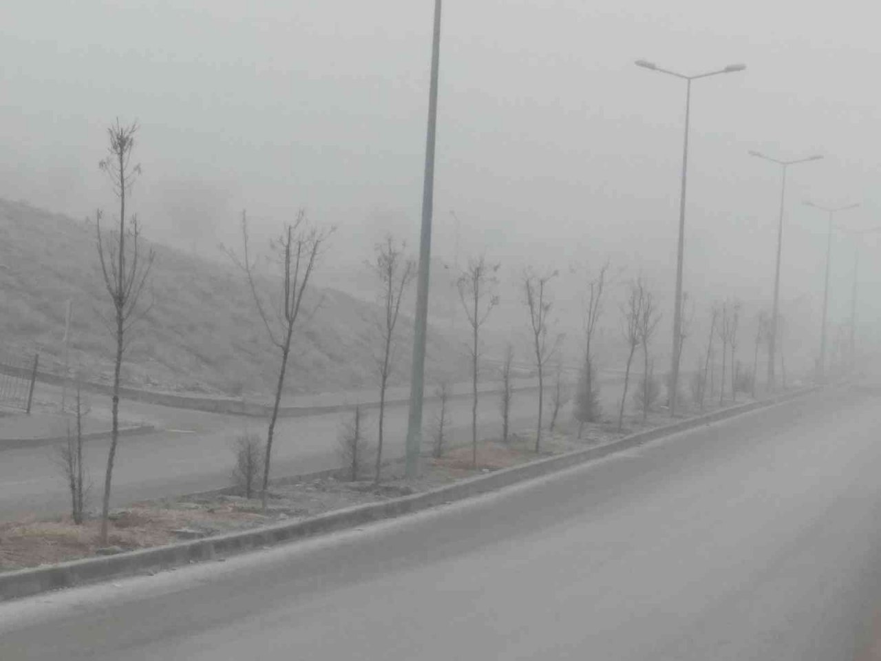 Elazığ’da sis etkili oldu