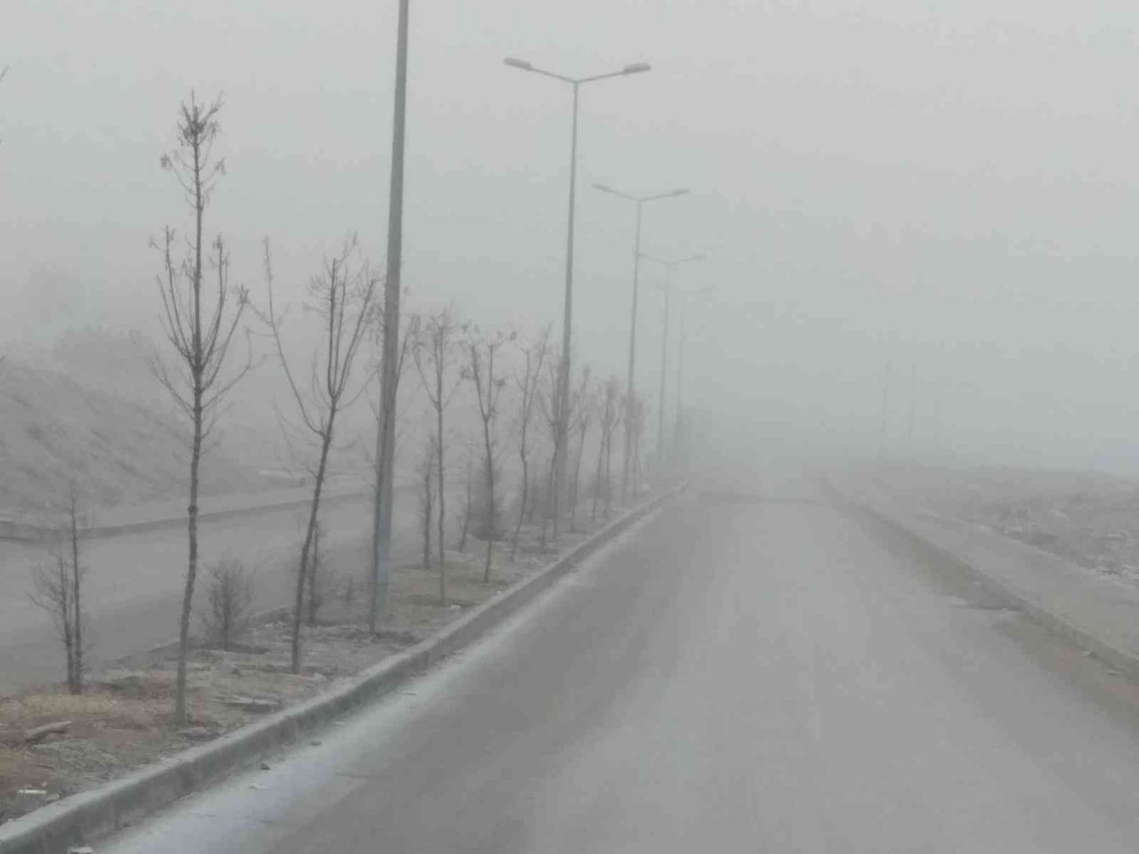 Elazığ’da sis etkili oldu