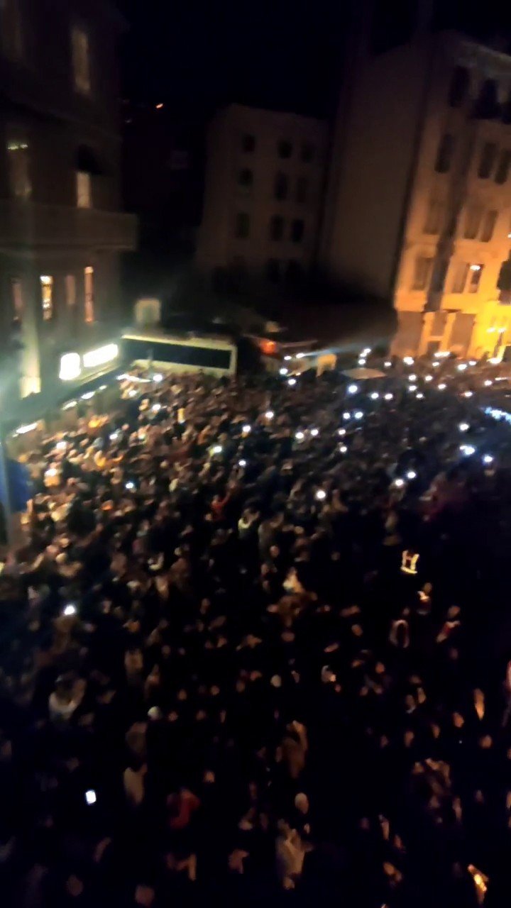 Galata’da yılbaşı coşkusu kameraya yansıdı