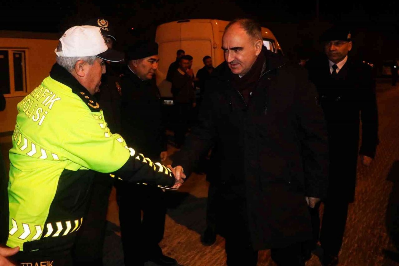 İçişleri Bakan Yardımcısı Çataklı, Konya’da yeni yılda emniyet ve jandarma personeli ile bir araya geldi