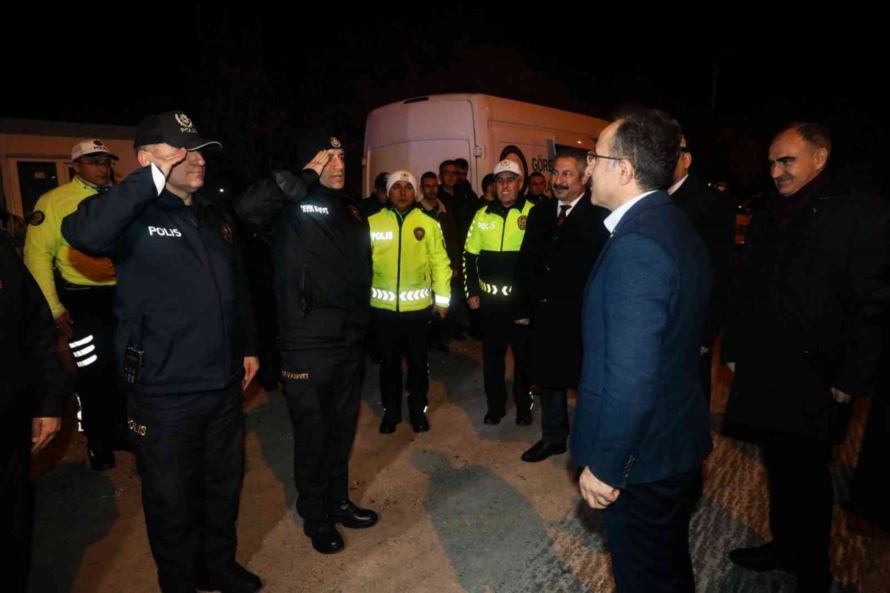 İçişleri Bakan Yardımcısı Çataklı, Konya’da yeni yılda emniyet ve jandarma personeli ile bir araya geldi