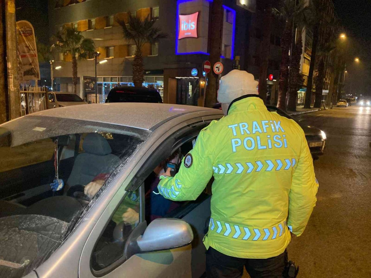 Alkollü sürücü aynı saat içerisinde 2 defa ceza yedi