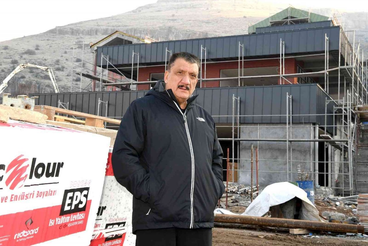 Başkan Gürkan: “Malatya’ya yakışan bir Gençlik Kampı olacak”