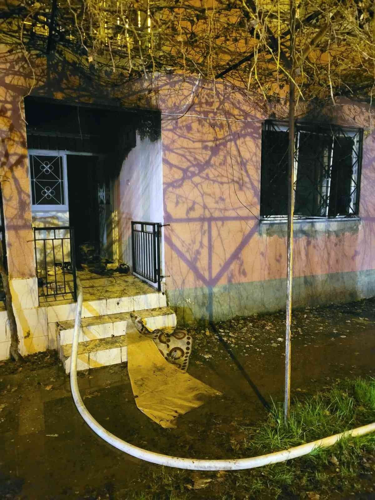 Ortaca’da ev yangını