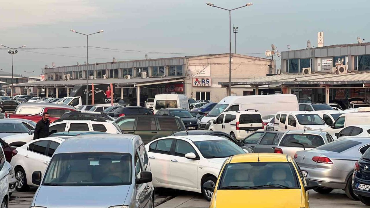 Sıfır araç yokluğu ikinci ele yaradı