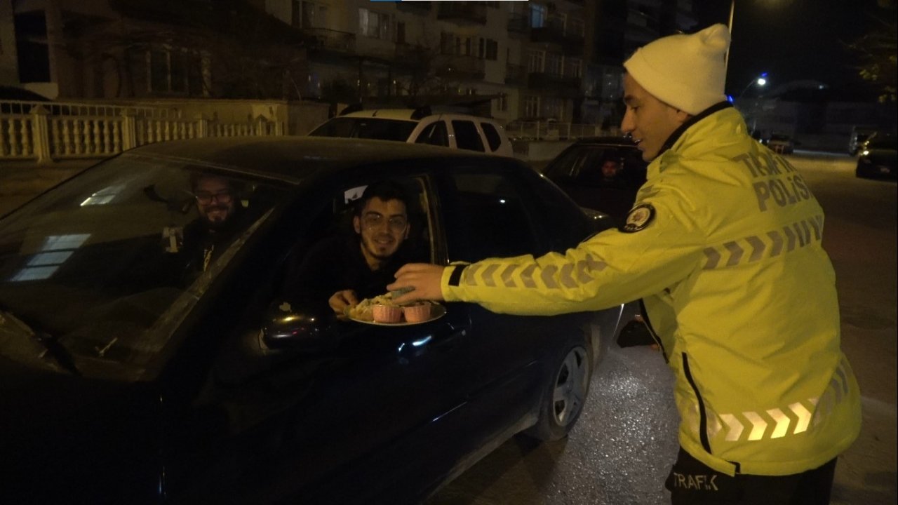 Burdur’da 2023 yılının ilk trafik cezasını yiyen sürücü: "Eşeklik ettik, keşke yürüyerek gitseydik"