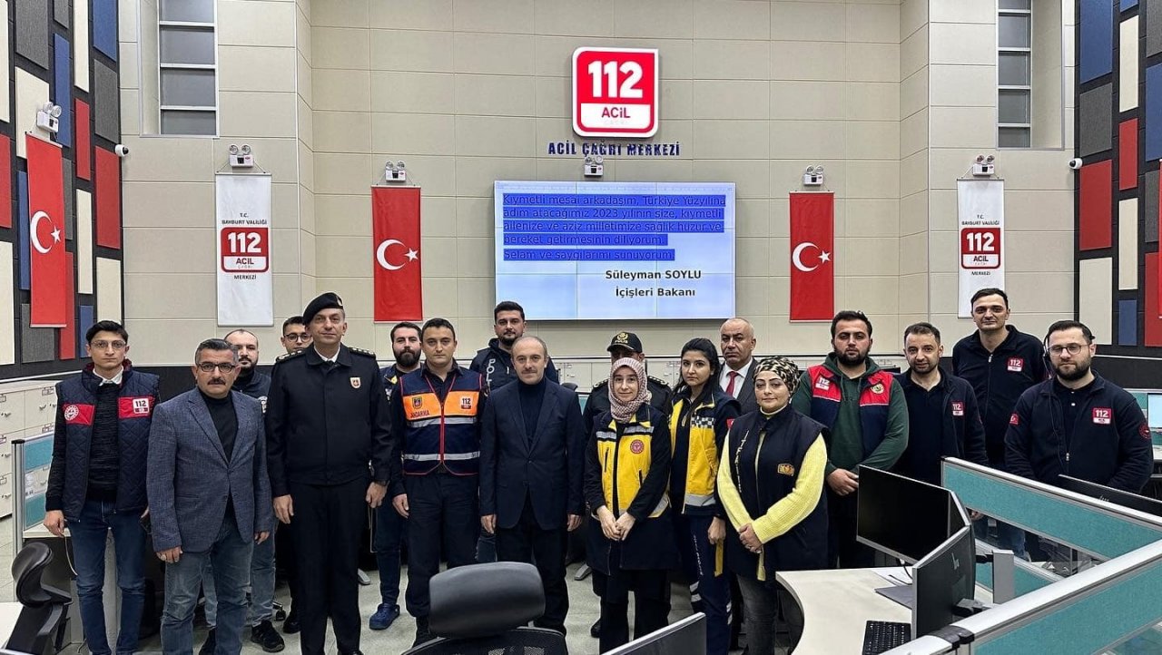 Vali Epcim yeni yıl akşamı görev yapan personelleri ziyaret etti