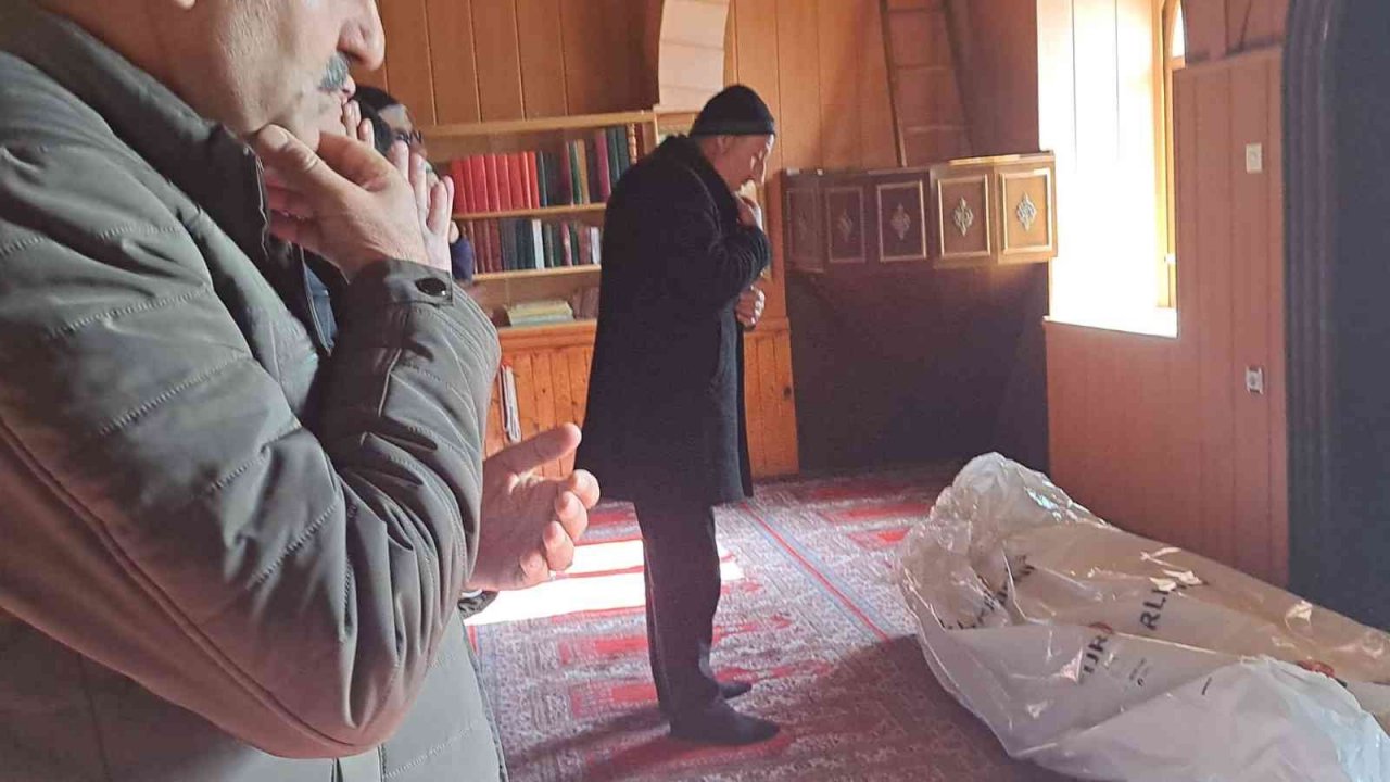 Vinç kazasında hayatını kaybeden Yıldırım Sarı Bitlis’te toprağa verildi